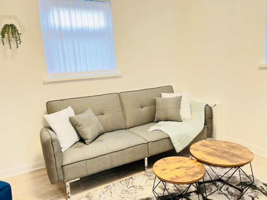 New Fully Furnished Cosy Home Balderton ภายนอก รูปภาพ