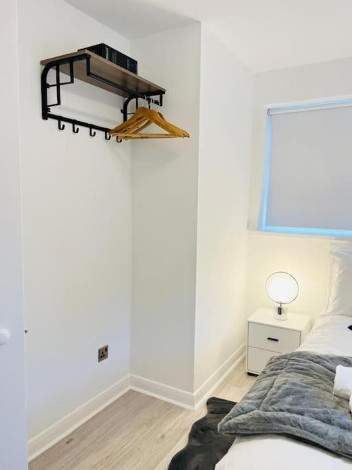 New Fully Furnished Cosy Home Balderton ภายนอก รูปภาพ