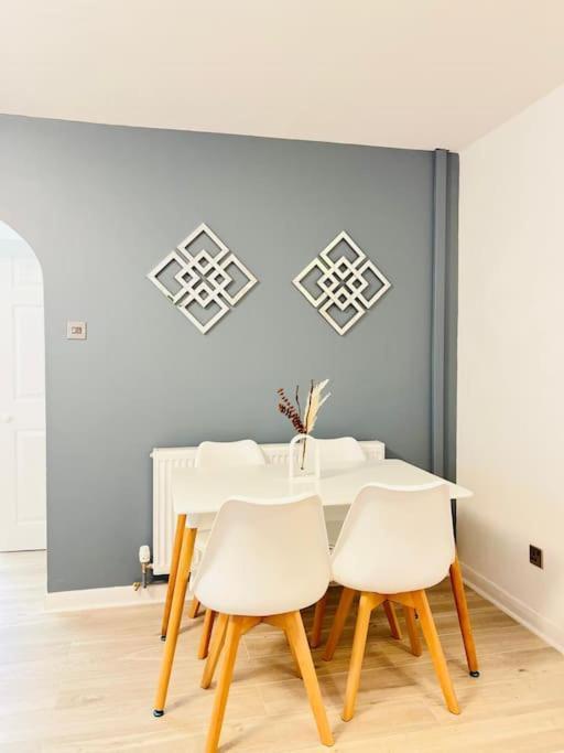 New Fully Furnished Cosy Home Balderton ภายนอก รูปภาพ
